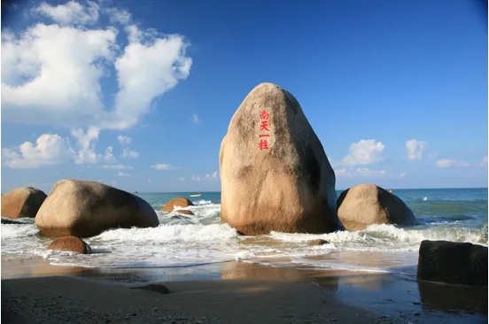 化身蓝海卫士，守护吴忠海滨丨bet8环境首个“海域保洁”项目正式签约进场